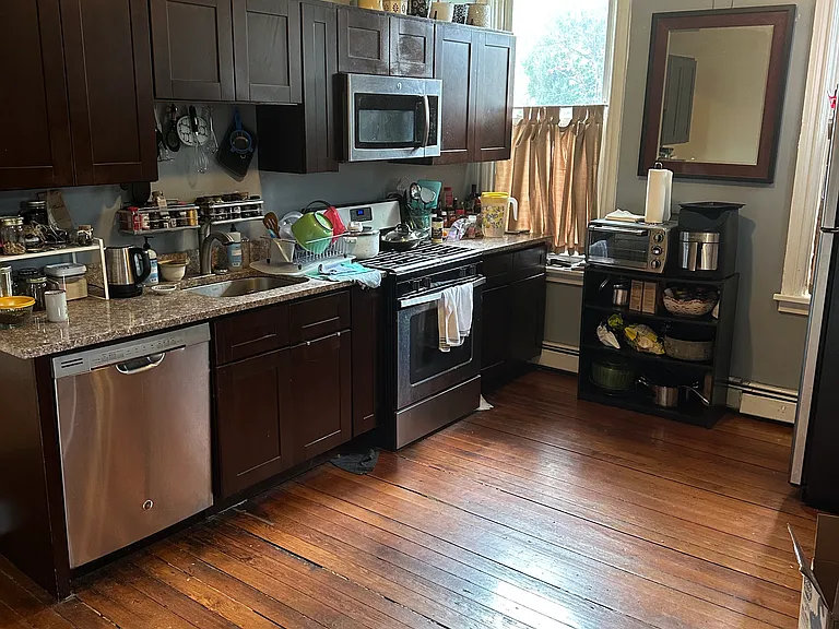 433 W Fountain St #1 — Photo 5