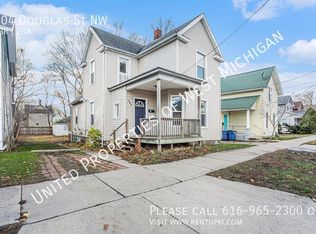 904 Douglas St NW, Grand Rapids, MI 49504