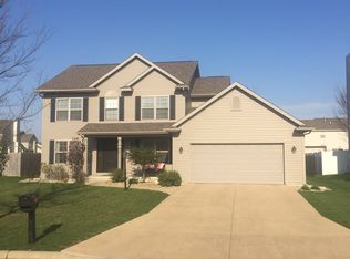 806 Chickory Dr, Champaign, IL