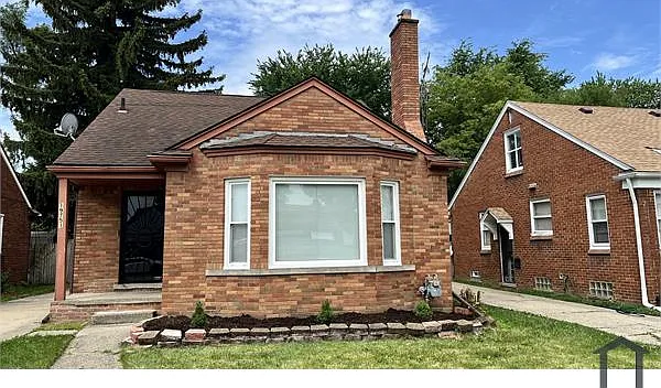 3 bed, 1350 sqft, $1,700 — Photo 1