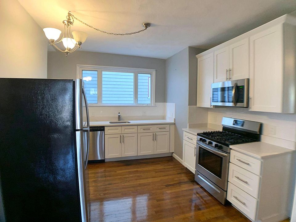 1st image of 76 Winchester St #1