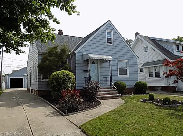 6011 Renwood Dr, Parma, OH 44129