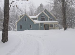 8 Charles Ln, Raymond, ME 04071