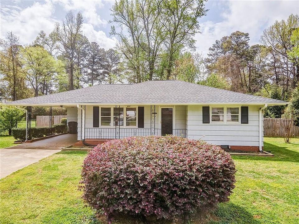 1st image of 114 Davis Dr
