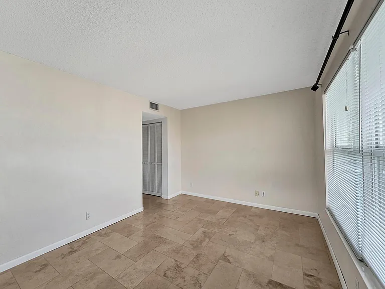 4025 N Federal Hwy #B311 — Photo 16
