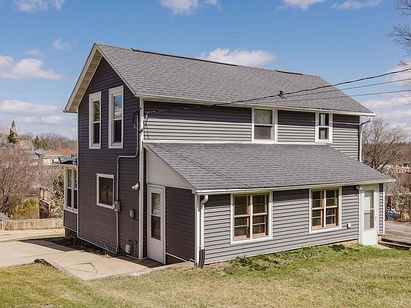 4th image of 318 Maiden Street