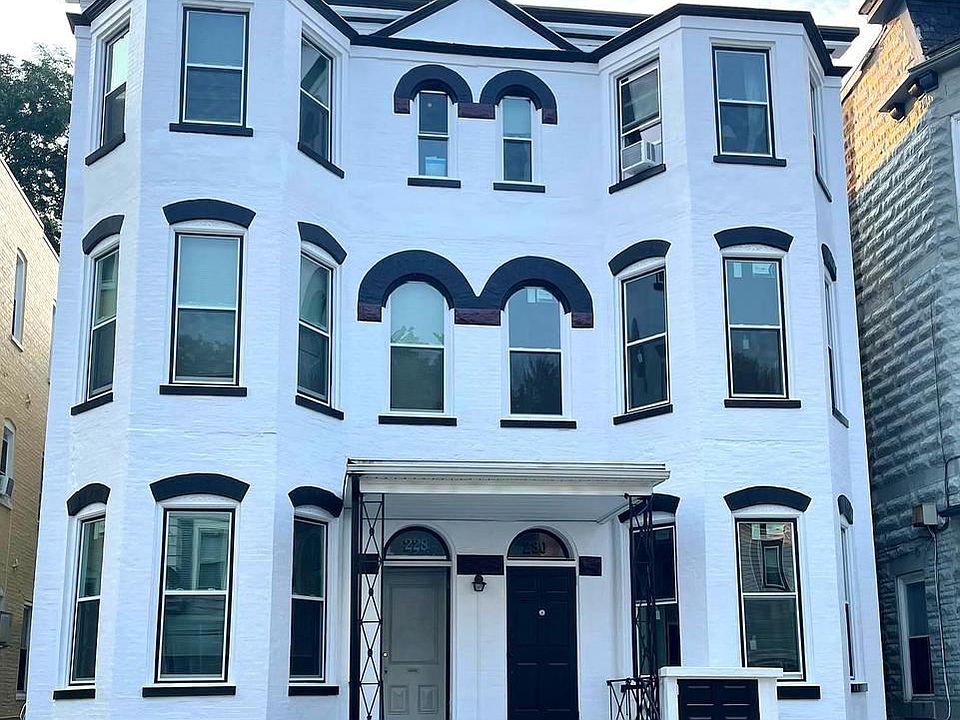 1st image of 230 Summit Ave APT 1S