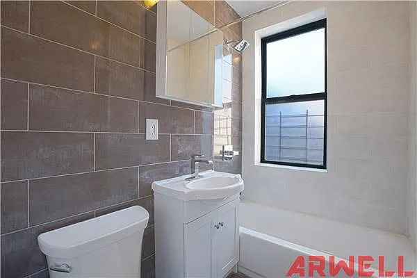 Rented by Arwell Realty | media 16