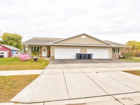 833 E Randall St, Shawano, WI 54166