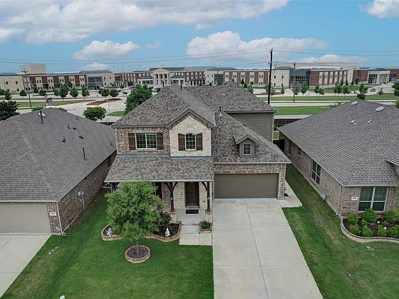 2nd image of 805 Beeville Ct