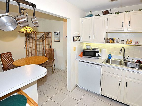 5th image of 22 Vista Gardens Trl APT 204