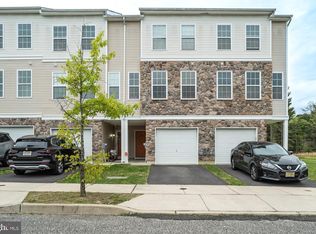 24 Rowand Way E, Clementon, NJ 08021