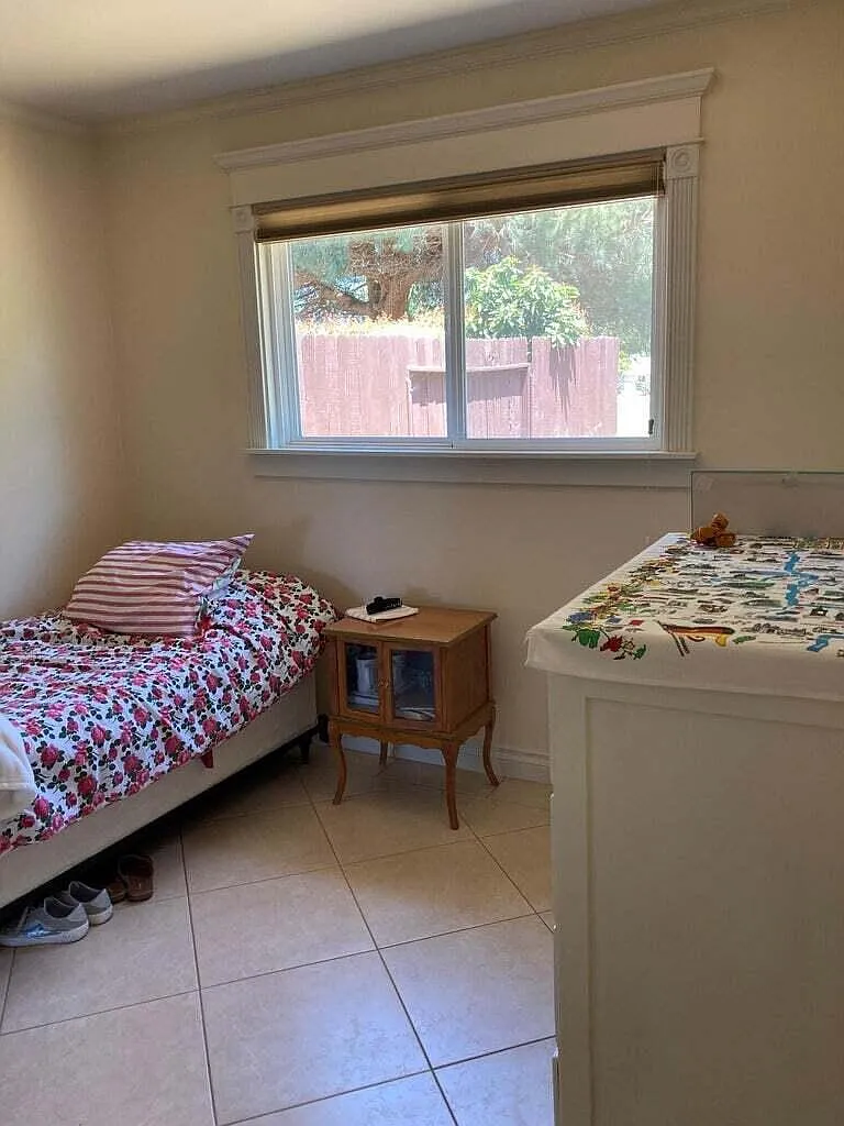 1 bed, 1.0 bath, $1,200 — Photo 2