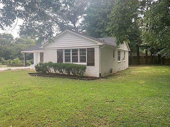 Front of house- Large Lot