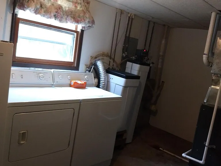 214 Pine Ridge Rd — Photo 6