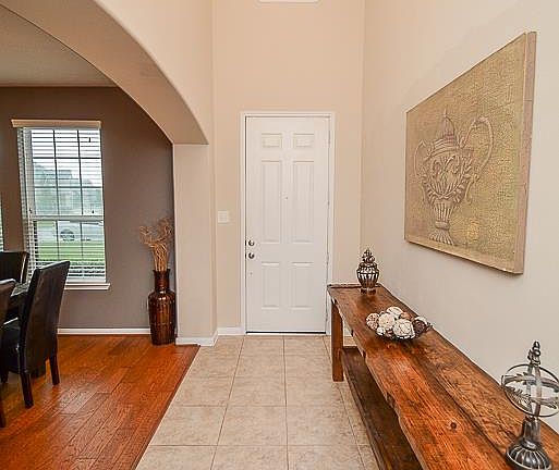 3rd image of 18631 Bristol Point Ln