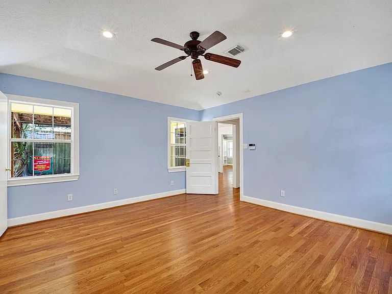967 Lamonte Ln — Photo 10