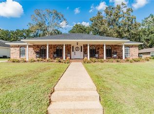 5866 Cansler Dr, Mobile, AL 36609