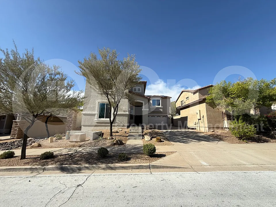 2512 W Old Paint Trl