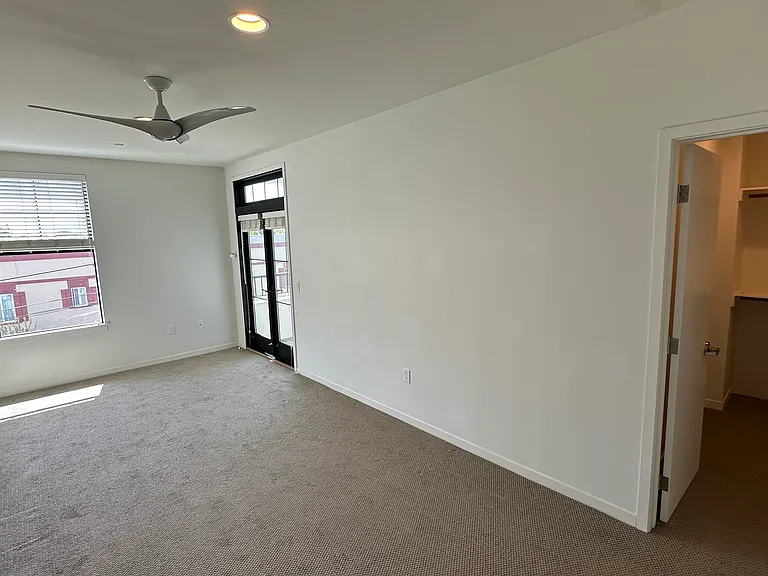 107 G St #209 — Photo 11