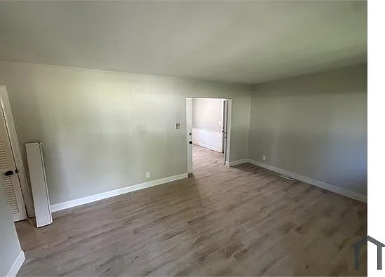 4939 Hayes Rd — Photo 13
