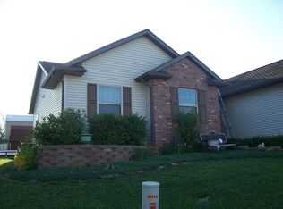 611 Bayfield Ct, Moro, IL