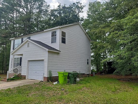 2nd image of 121 Kells Dr