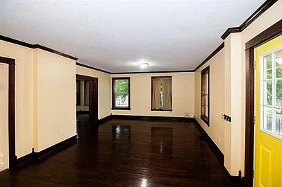 3 bed, $1,850 — Photo 4