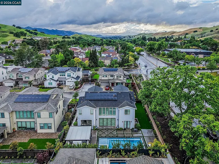 226 Akabane Ln — Photo 65