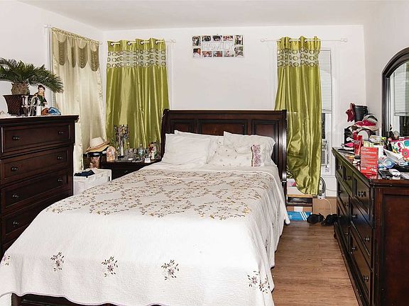 5th image of 33-24 89th St