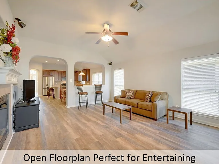 2605 Salorn Way — Photo 8