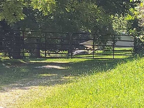 2nd image of 9100 13th Rd