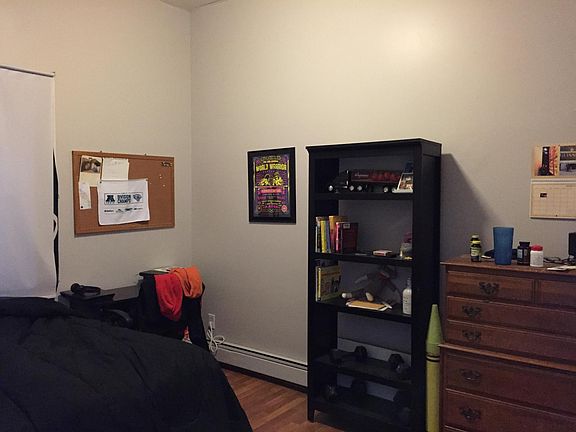 2nd image of 213 4th St APT 1
