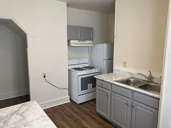 4th image of 804 S Morris Ave #1