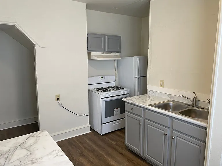 804 S. Morris Ave. — Photo 4