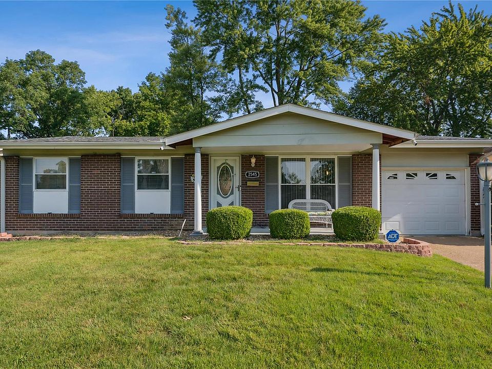 1st image of 2545 Guildford Dr
