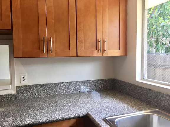 2nd image of 1050 N Vista St APT 2