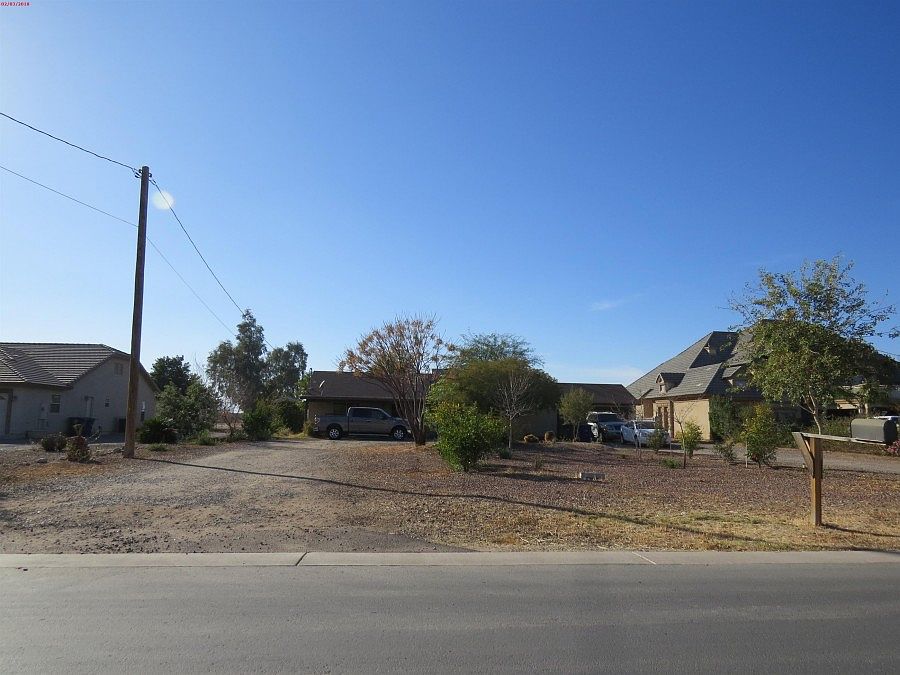 1st image of 10802 N 125th Ave