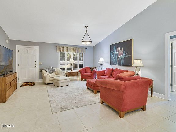 3rd image of 5925 Clays Mill Dr