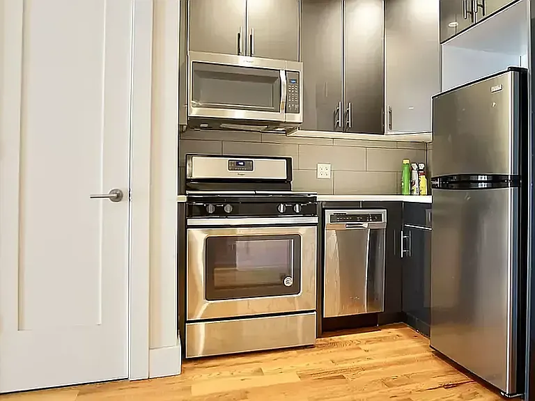 912 Bergen St #6BE — Photo 6