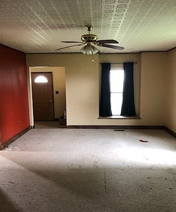 4th image of 301 S East St