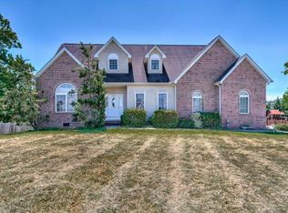 320 Wiltshire Dr, Gray, TN 37615