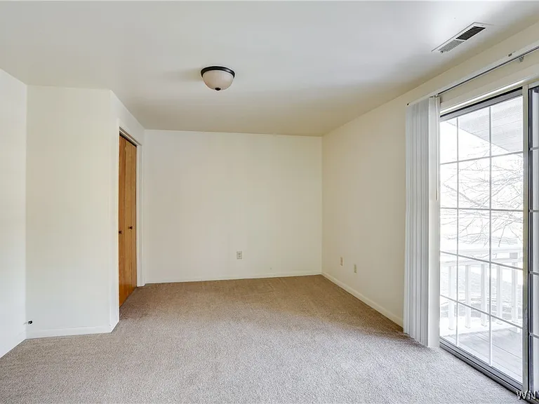 1250 Youngs Rd #H — Photo 5
