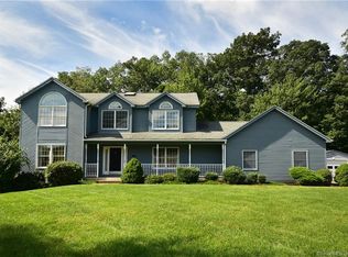 14 Brookfield Dr, Ellington, CT 06029
