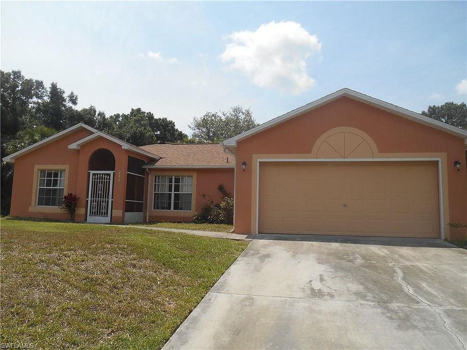1st image of 854 Sentinela Blvd