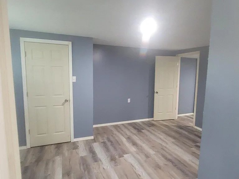 704 1/2 S Oak St #A — Photo 3