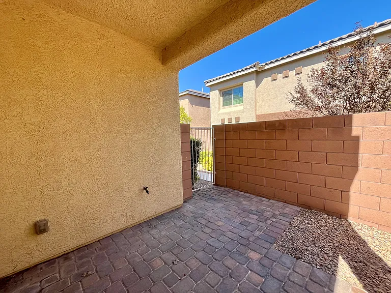 9493 Alma Ridge Ave — Photo 39