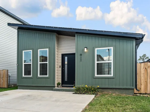 911 States Ave, Bentonville, AR 72713