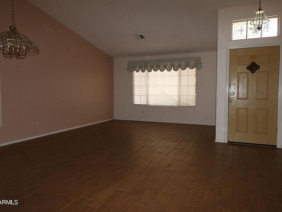 2nd image of 1010 S Terripin Cir