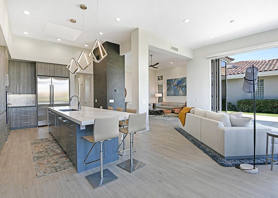 1st image of 810 Deer Haven Cir